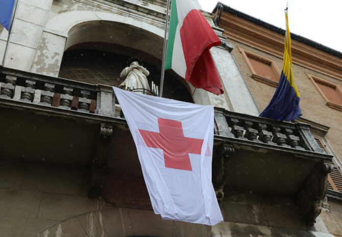 Giornata Mondiale Della Croce Rossa Fontana Del Graziosi Colorata